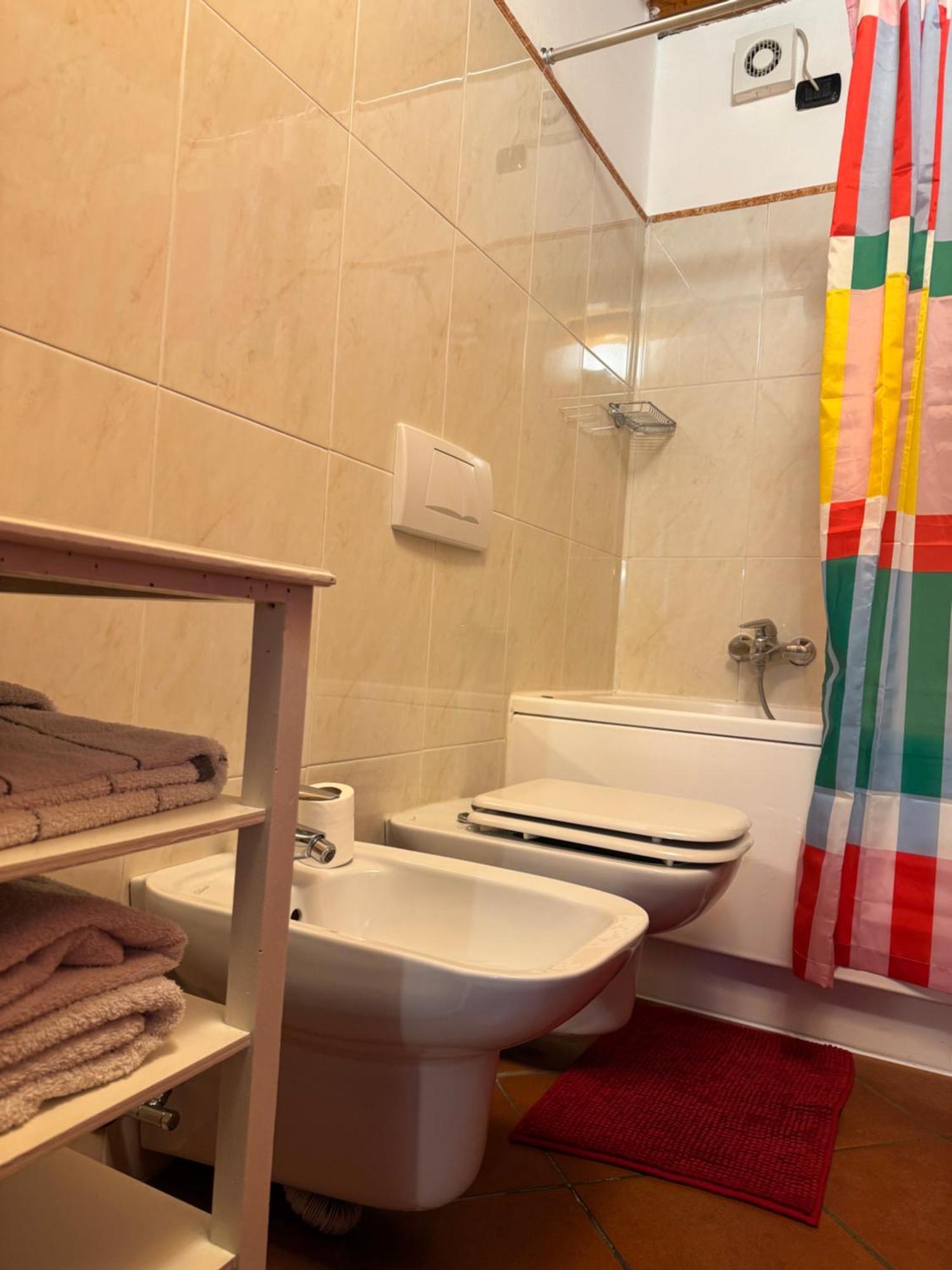 Casa Vacanza Castagna Nesso Esterno foto
