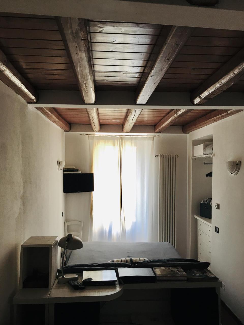 Casa Vacanza Castagna Nesso Esterno foto